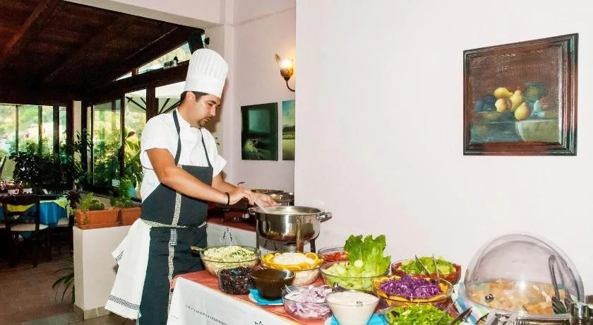 Alonakia Hotel