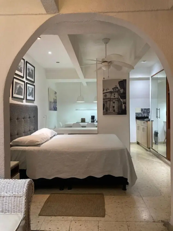 104 Gastelbondo