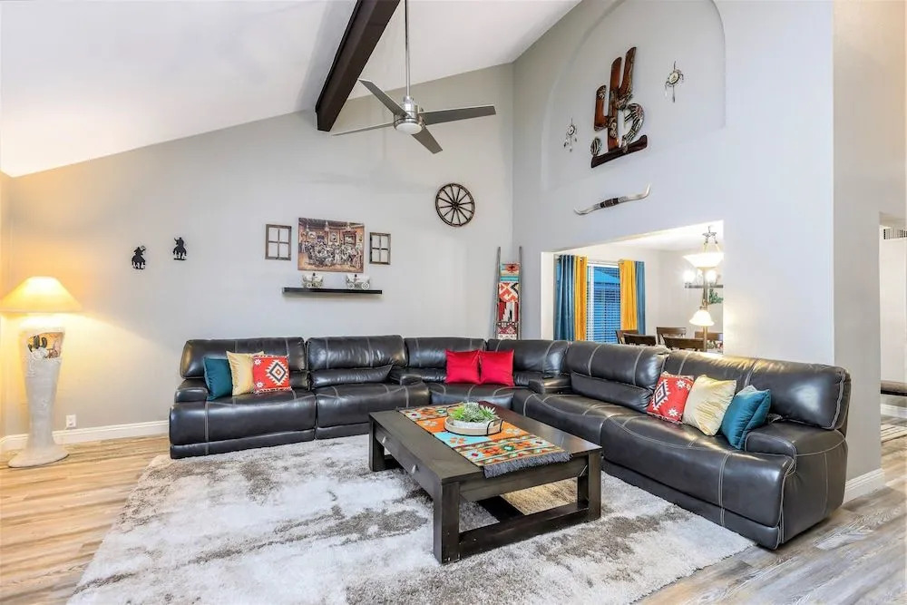 Rusty Spur by BlueBarrel Homes