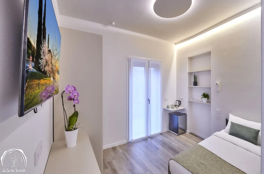 FORESTERIA GUESTHOUSE CA DEI BACHITT