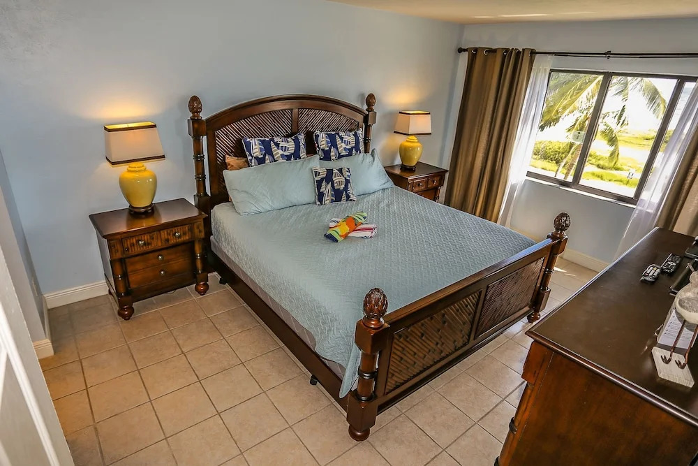 Riviera Club 204 by Distinctive Beach Rentals