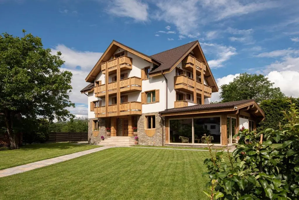Zara Chalet