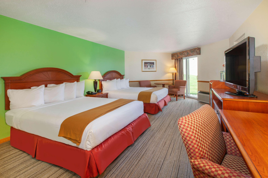 Apple Tree Inn; SureStay Collection by Best Western