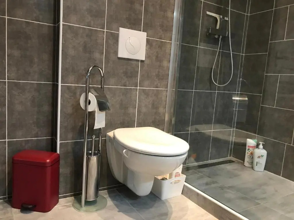 apartment (80m2) 3 bedrooms (up to 8 pers) town centre Menton