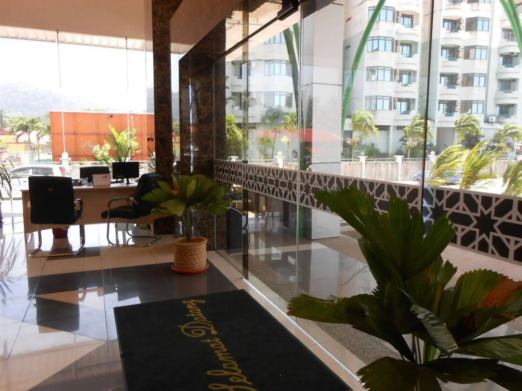 HIG Hotel & Convention