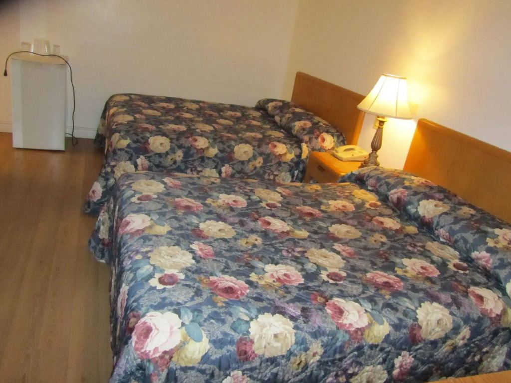 Park Plaza Motel