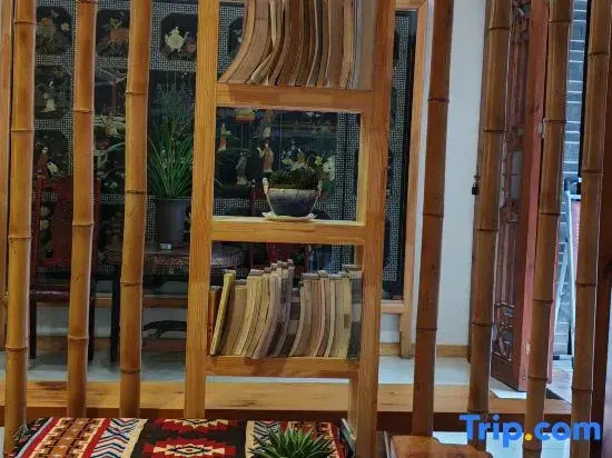 Zhuxiang Yashe(Chongzhou Jiezi Ancient Town Store)