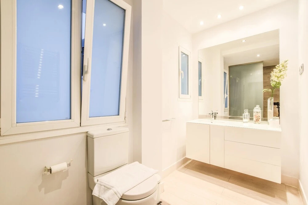 Room to Rent Bernabeu Spacious Apartment