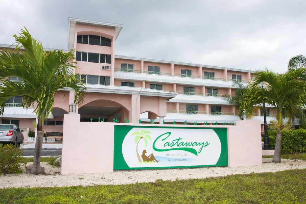 Castaways Resort & Suites