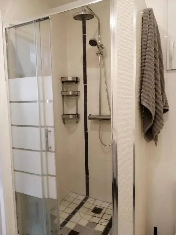 Modern 2 BR corner unit in the heart of Alicante