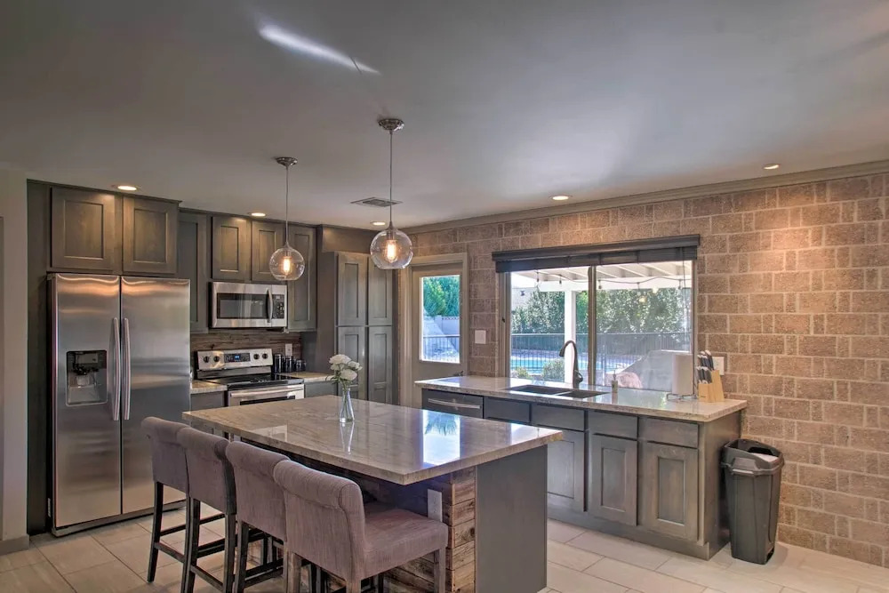 3 Mi to Old Town Scottsdale: Upscale Home w/ Pool!