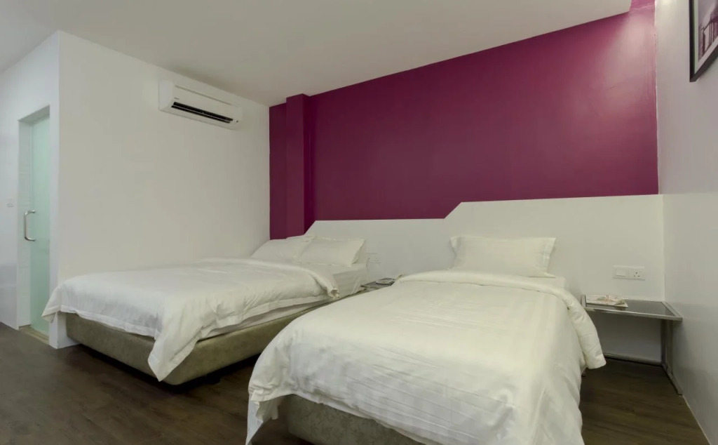 Aloha Hotel SDN BHD