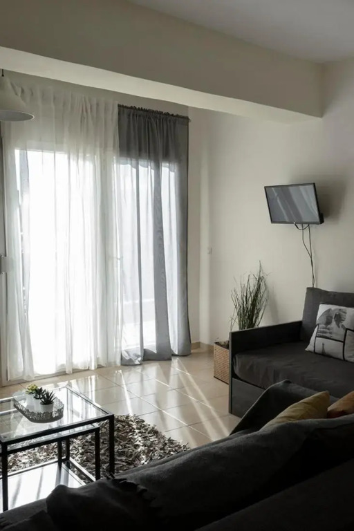 Zefiron Flat