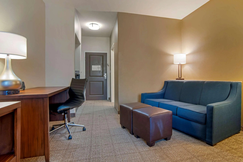 Comfort Suites Alexandria North