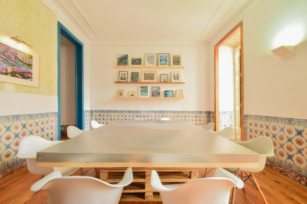 Lost Lisbon :: Chiado House