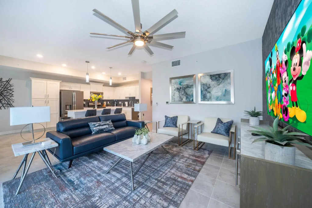EF103 Storey Lake Condo 2 bed 2 bath Free Waterpark