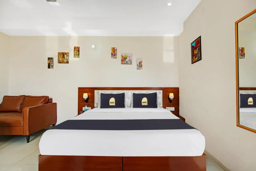 Townhouse Oak Anhal Residency