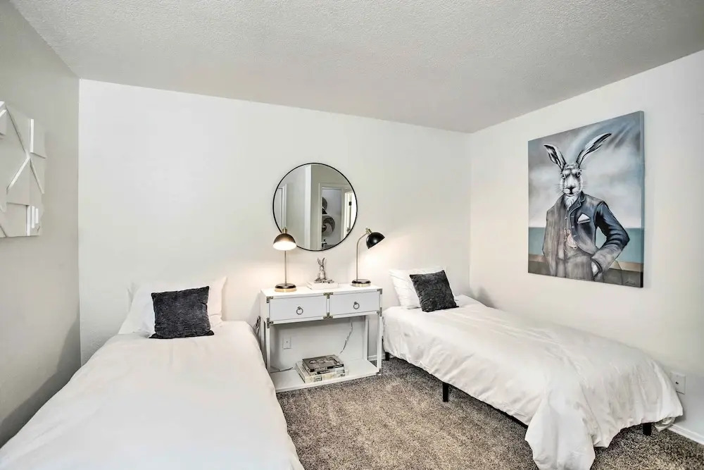 Stunning Condo By Trails, Nat'l Monument!