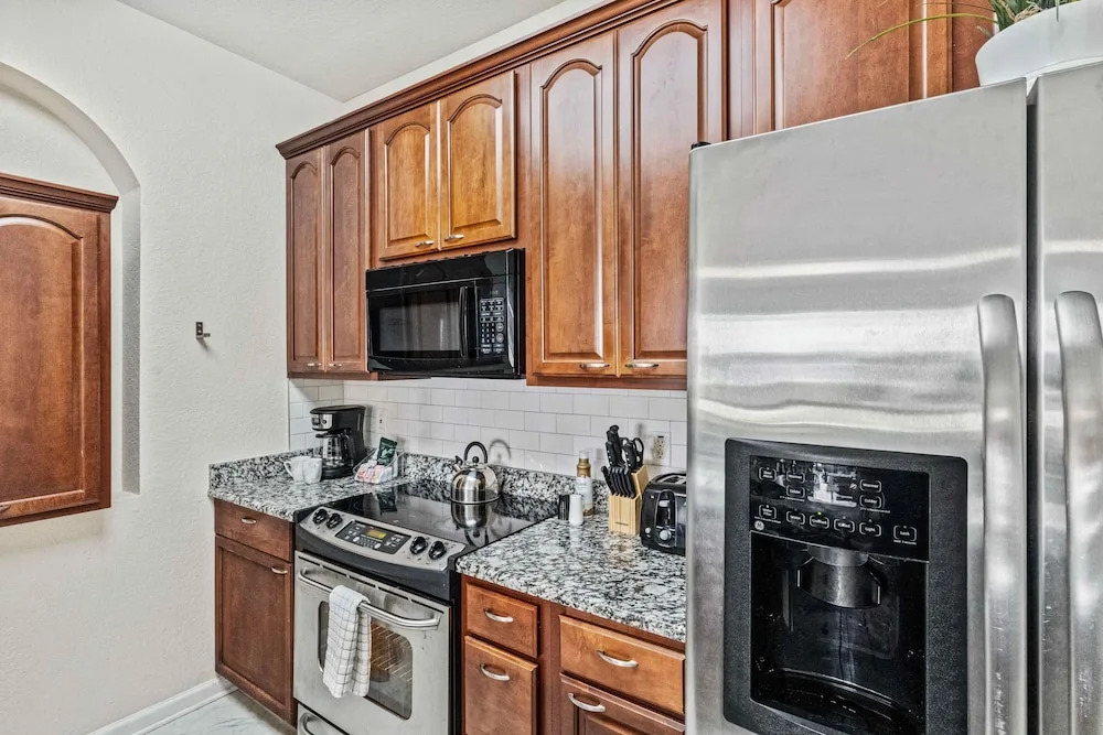 First Floor Vista Cay Condo W/free Resort Access!