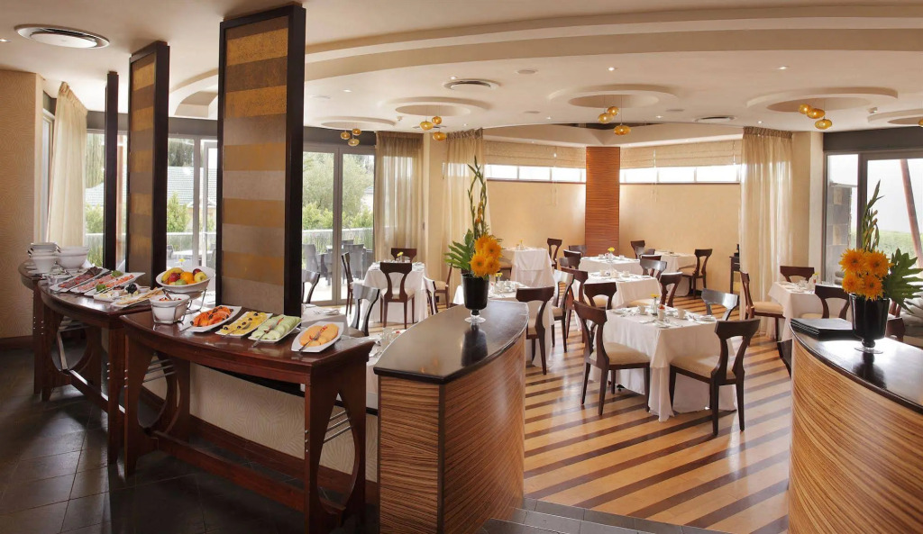 Seven Villa Hotel & Spa