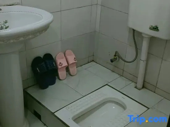 Nanchang Nuanxin Hotel (Shuanggang Subway Station Branch)