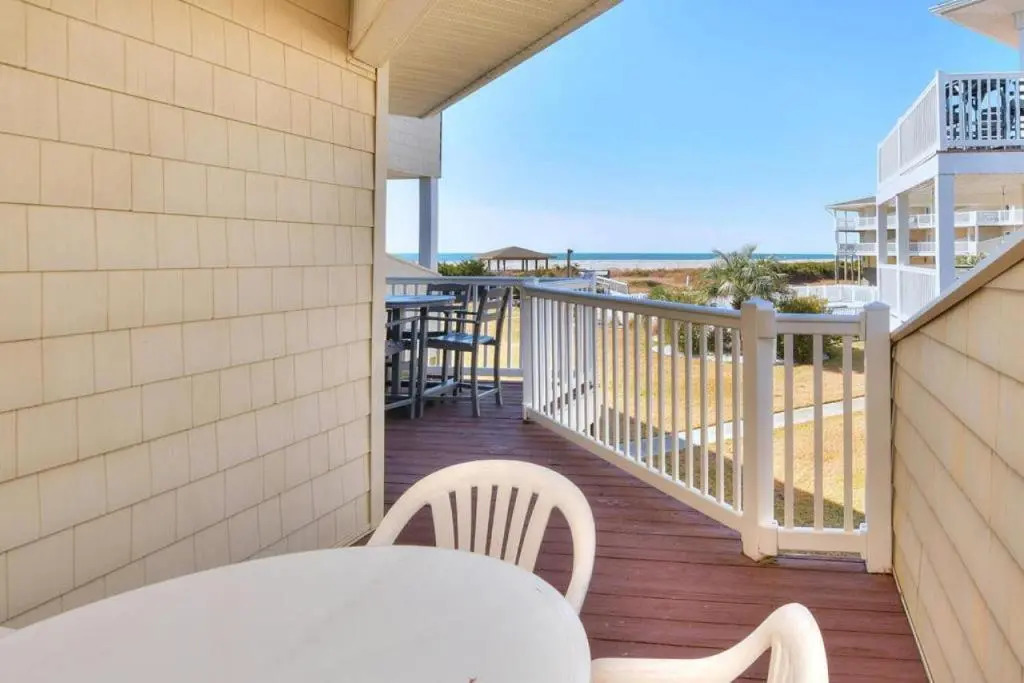 Southern Shore Villa 108-Finz Up