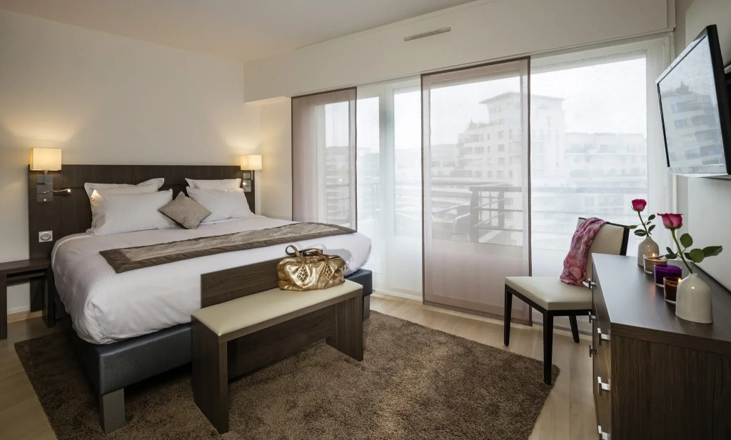 Residhome Courbevoie La Défense