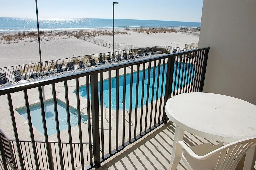 Island Winds West 177 condo