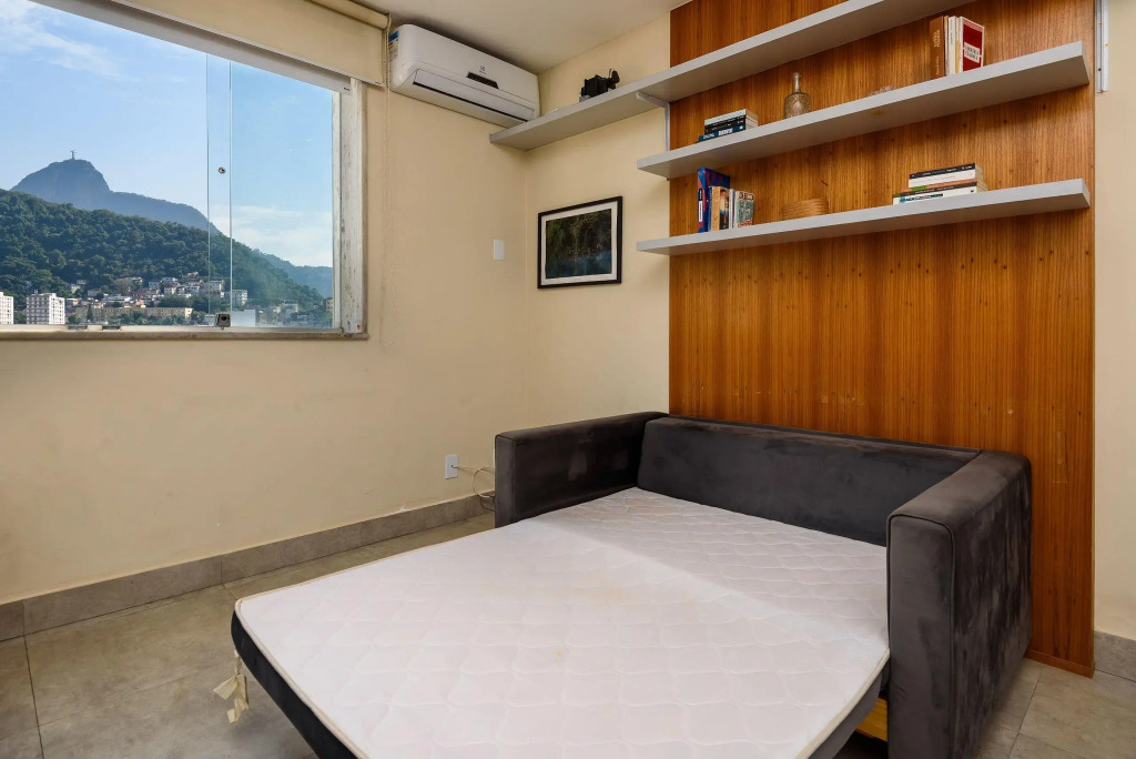 Loft com Vista p/ o Cristo Redentor | SQC 143/1418