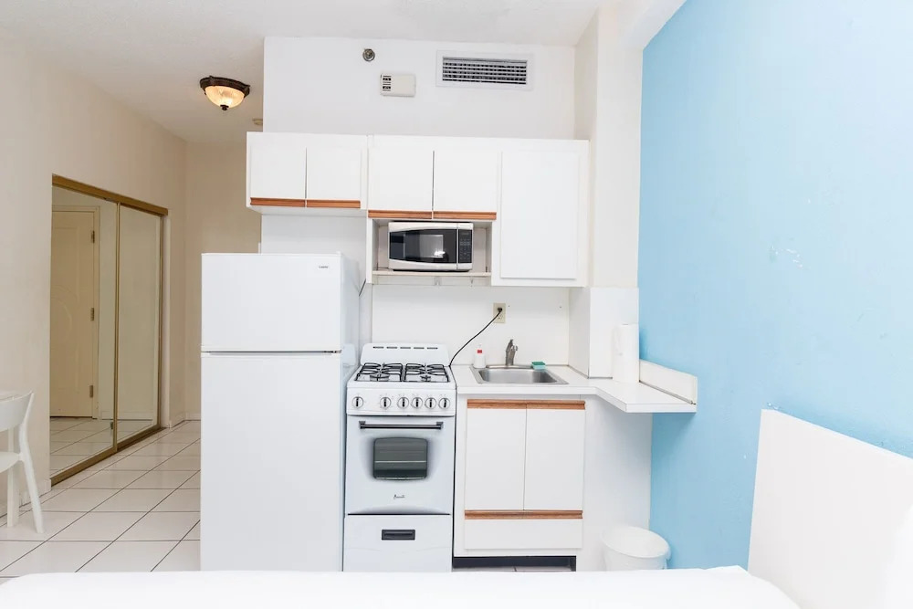 532 Ocean View Hollywood Beach Resort
