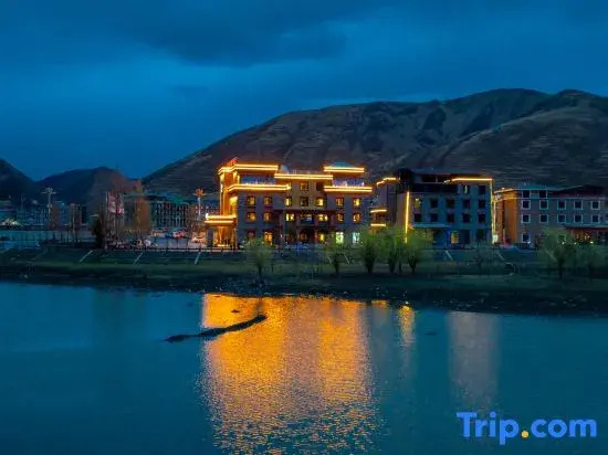 Yamolinka   Hotel