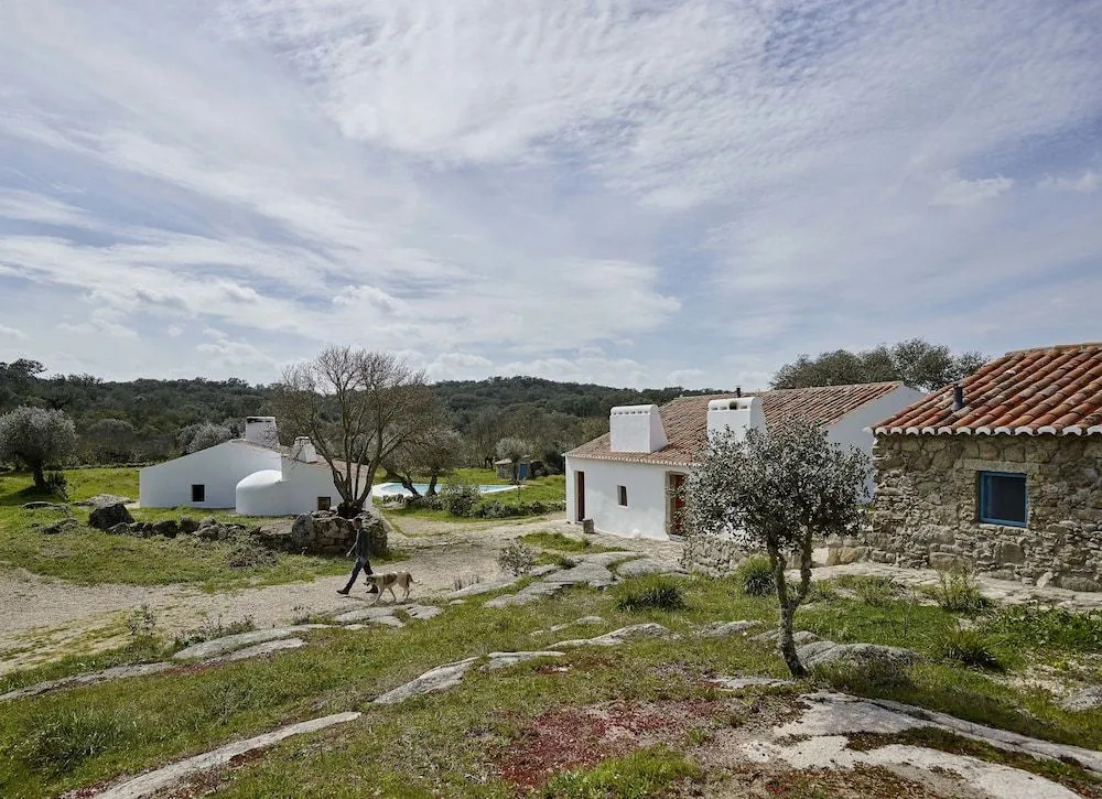 Casas Caiadas Boutique Home