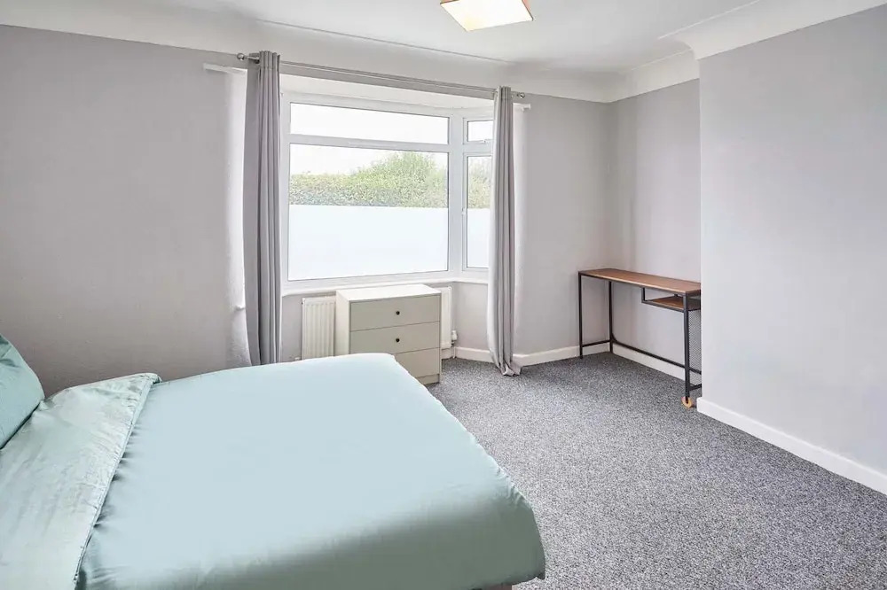 Host Stay Oldbury Road