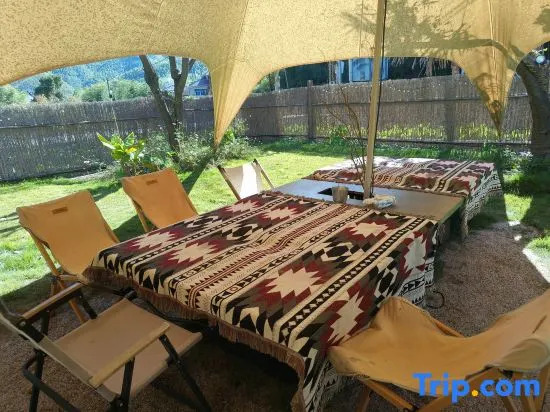 Yunshang Grassland·HilingCamp Mountain Xiashanshe Mountain Wild Hot Spring Holiday Beauty
