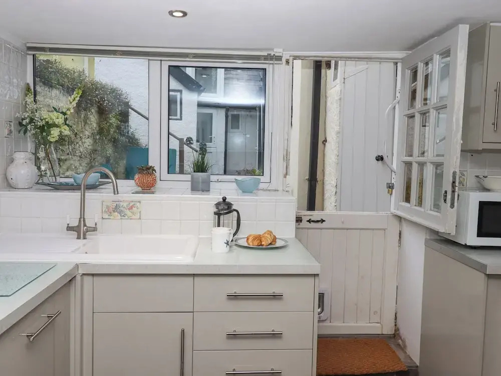 3 Pebble Cottage