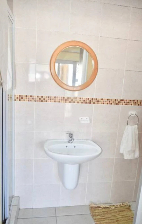 3 Bedroom House 3 Bathtoom