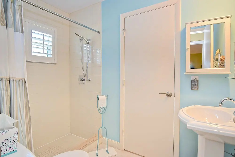 Lido Beach Home 4 Bedrooms 4 Bathrooms Home