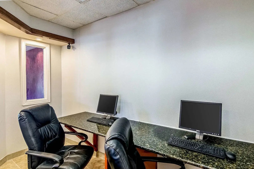Texas Inn & Suites