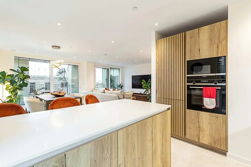 Beautiful Two Bed Property Near Whitechapel