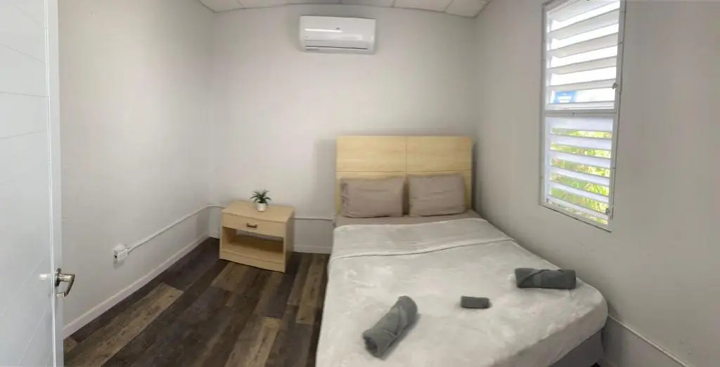 Large 9 bedroom home La Placita de Santurce By RentalsPR