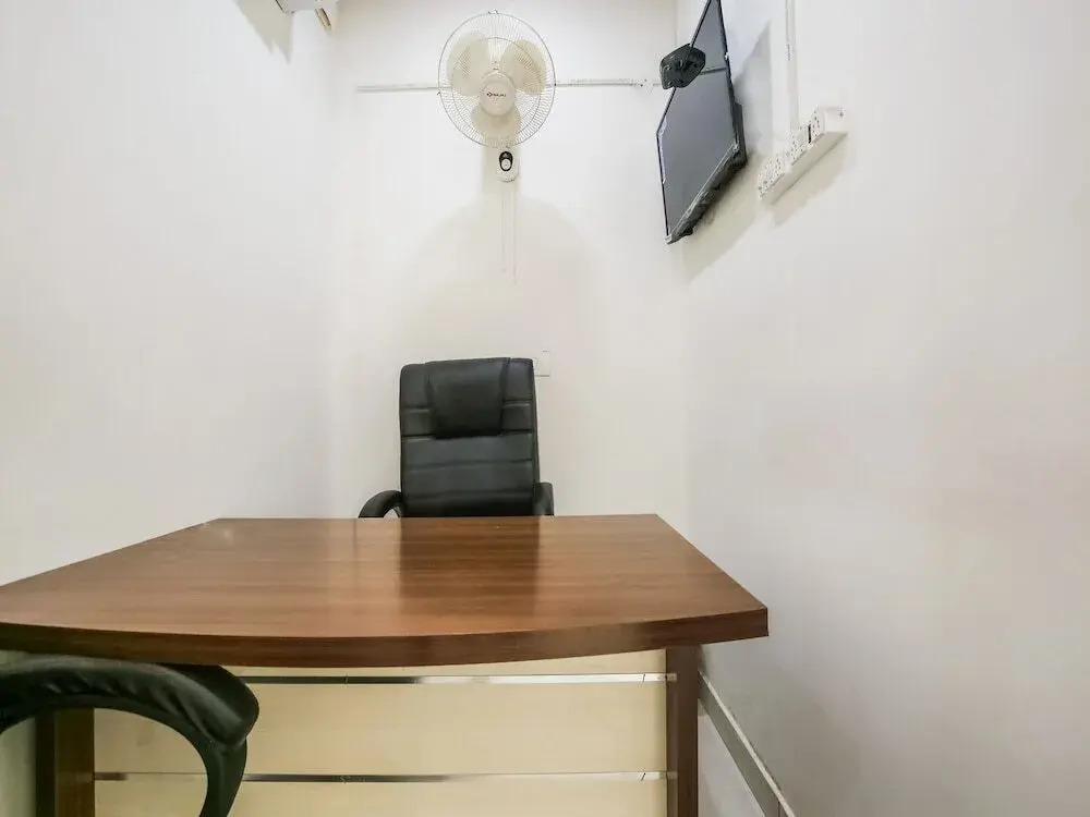 Royal Guest House by OYO Rooms
