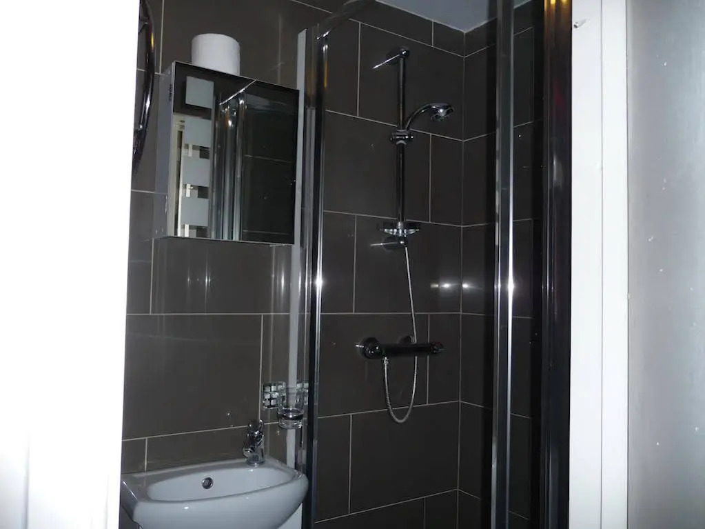 Tourian Lounge Hotel