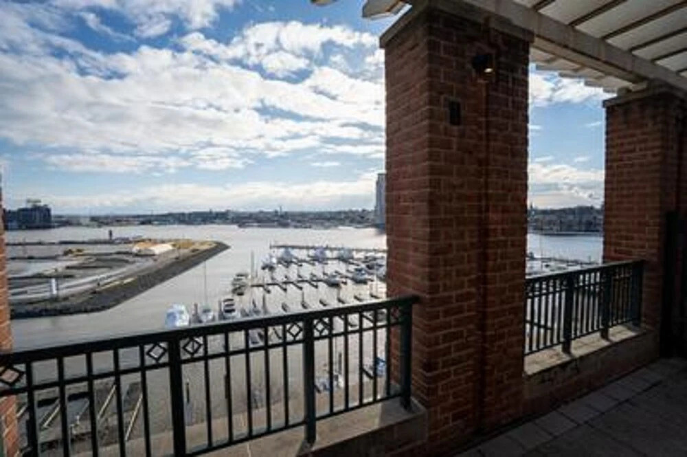 Waterfront Baltimore 2br Furnished Apartment 2 Bedroom Apts by RedAwning
