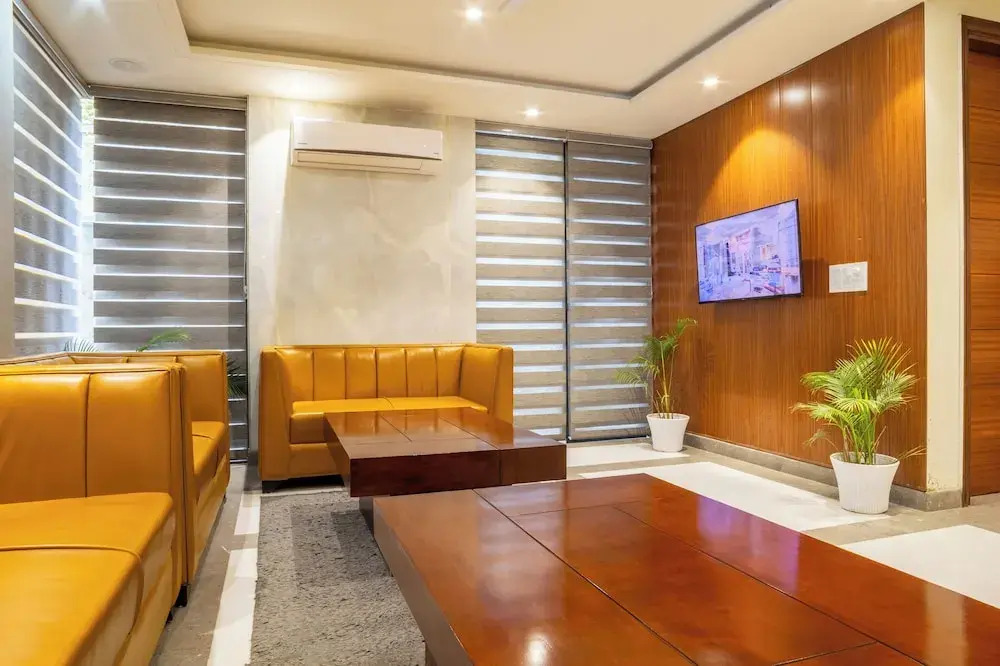 Housr Sector 42 Gurgaon Golf Course Road