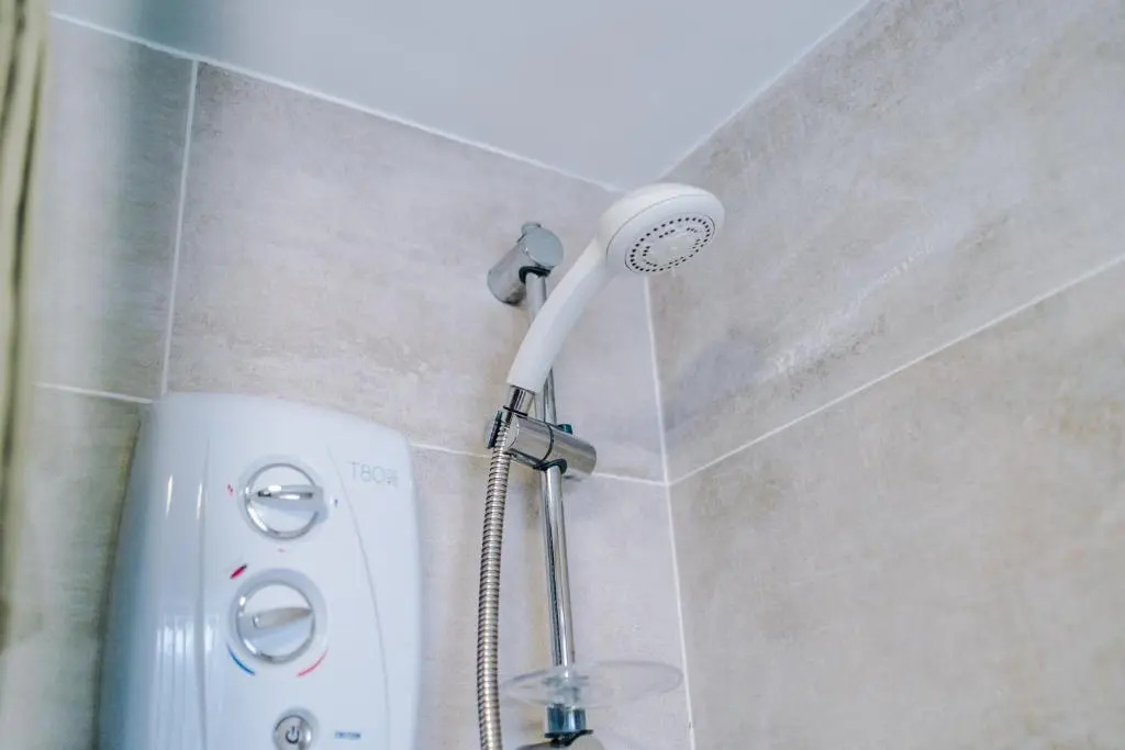 Snug Liverpool Anfield House, Entire Home with Free Wifi & Netflix