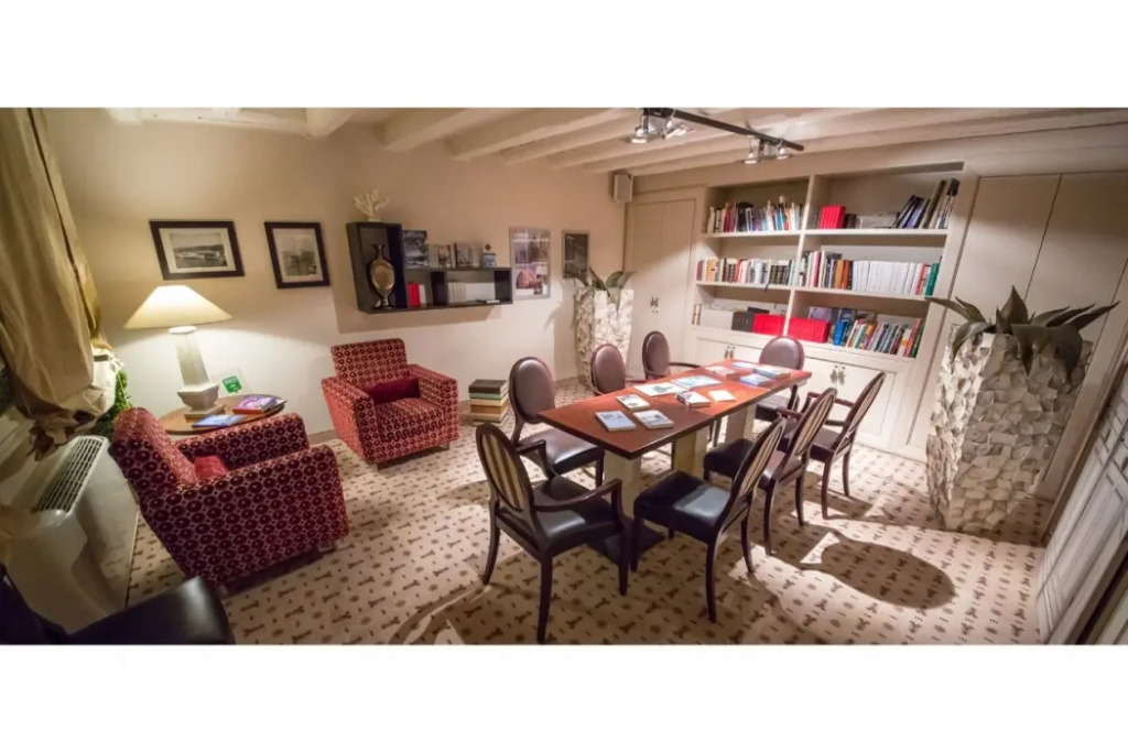 Victoria Hotel Letterario