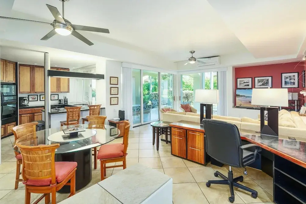 Tropical Paradise in Luxurious 1br, 2ba Ground Floor Unit, Garden View, Palms 801