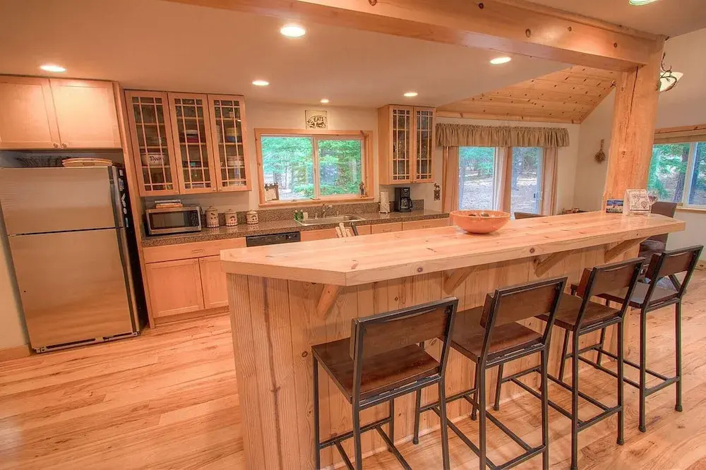 Knotty Pine Retreat 3 Bedroom Home