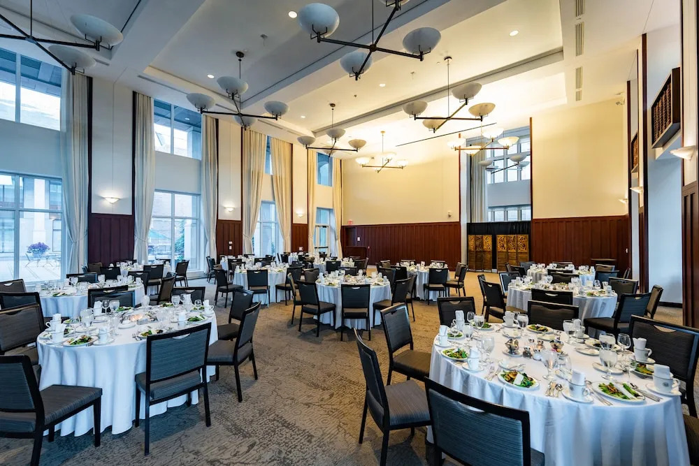 The Knight Center at Washington University