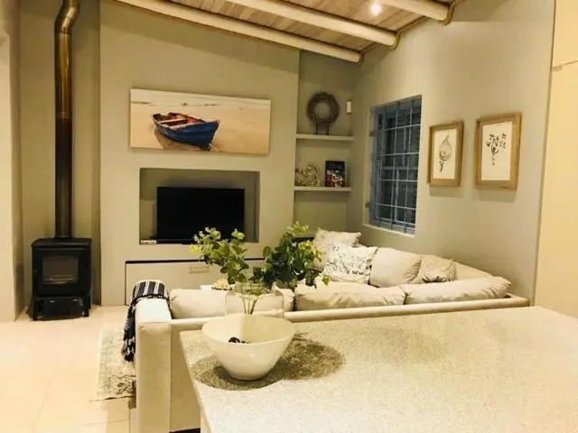 Tides Holiday Home